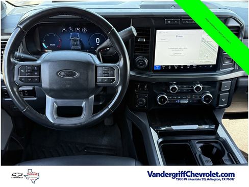 Used 2023 Ford F250 Lariat w/ Lariat Ultimate Package AWD/4WD image 11