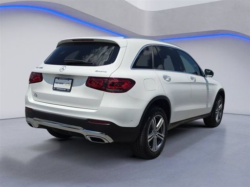Used 2022 Mercedes-Benz GLC 300 4MATIC w/ Premium Package Lite image 11