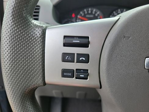 Used 2021 Nissan Frontier SV image 21