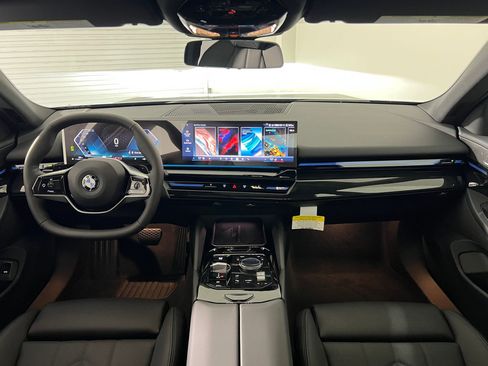 New 2026 BMW 530i xDrive image 15