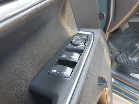 Used 2025 Chevrolet Silverado 1500 LT RWD image 18