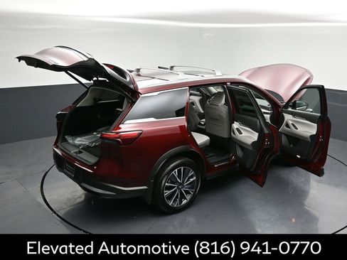 Certified 2026 INFINITI QX60 Luxe w/ Cargo Package AWD/4WD image 34