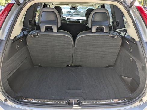 Certified 2025 Volvo XC90 B6 Plus image 13