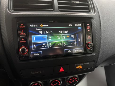 Used 2025 Mitsubishi Outlander Sport ES AWD/4WD image 6