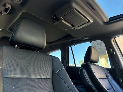 Used 2021 Honda Pilot Elite image 17