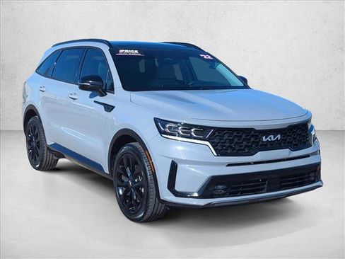 Used 2022 Kia Sorento SX image 3