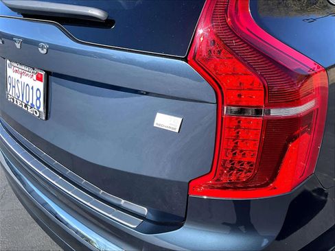 Used 2024 Volvo XC90 T8 Ultimate w/ Protection Package Premier image 11