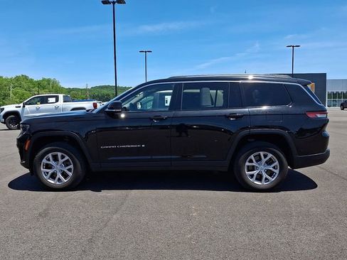 Used 2022 Jeep Grand Cherokee L Limited AWD/4WD image 3