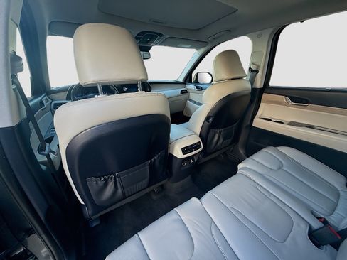Used 2022 Hyundai Palisade SEL w/ 8P Bench Seat Package image 25