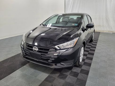 Used 2025 Nissan Versa S w/ Trunk Package FWD image 15