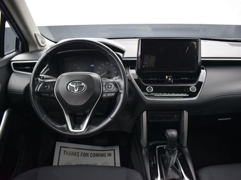 Used 2023 Toyota Corolla Cross LE w/ Moonroof Package AWD/4WD image 14