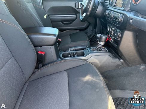 Certified 2022 Jeep Gladiator Mojave w/ LED Lighting Group image 28