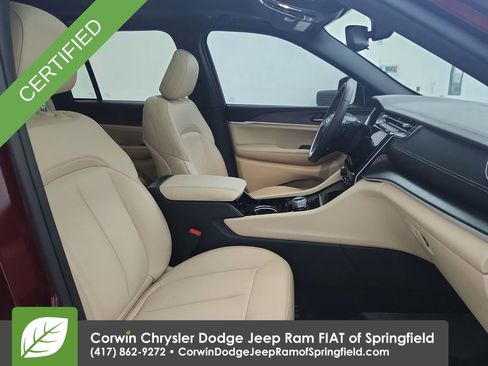 Certified 2023 Jeep Grand Cherokee Limited RWD image 32