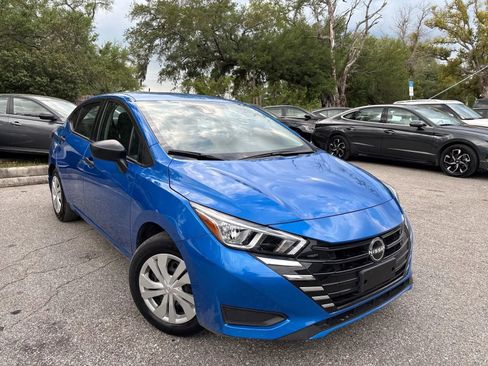 Used 2024 Nissan Versa S w/ Trunk Package FWD image 4