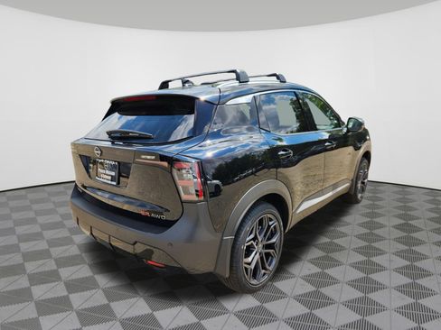 New 2025 Nissan Kicks SR w/ SR Premium Package AWD/4WD image 4
