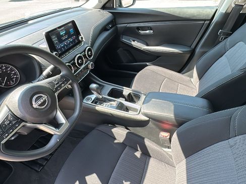Used 2024 Nissan Sentra SV FWD image 21