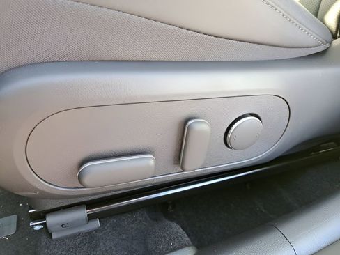 New 2026 Hyundai Kona SEL Premium FWD image 15