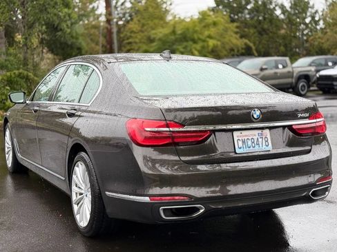 Used 2016 BMW 740i RWD image 3