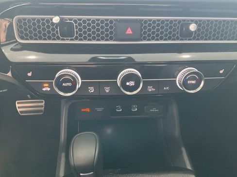 Certified 2025 Honda Civic Sport image 13