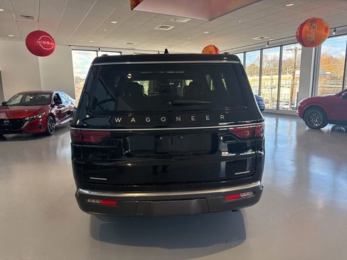 Used 2022 Jeep Wagoneer Series III w/ Premium Group I image 7