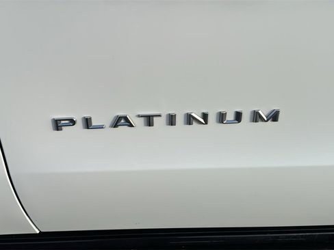 Certified 2025 Ford Expedition Max Platinum image 7