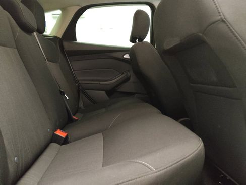 Used 2017 Ford Focus SEL FWD image 19