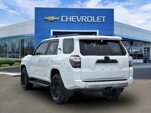 Used 2024 Toyota 4Runner TRD Off-Road Premium image 4