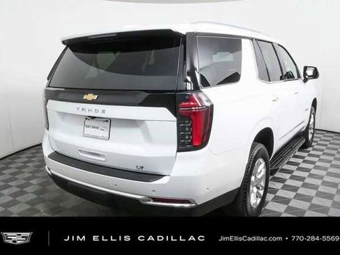 Used 2025 Chevrolet Tahoe LT AWD/4WD image 3