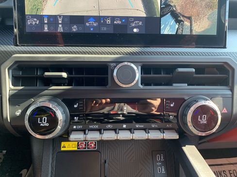 Used 2025 Toyota Tacoma TRD Pro image 29