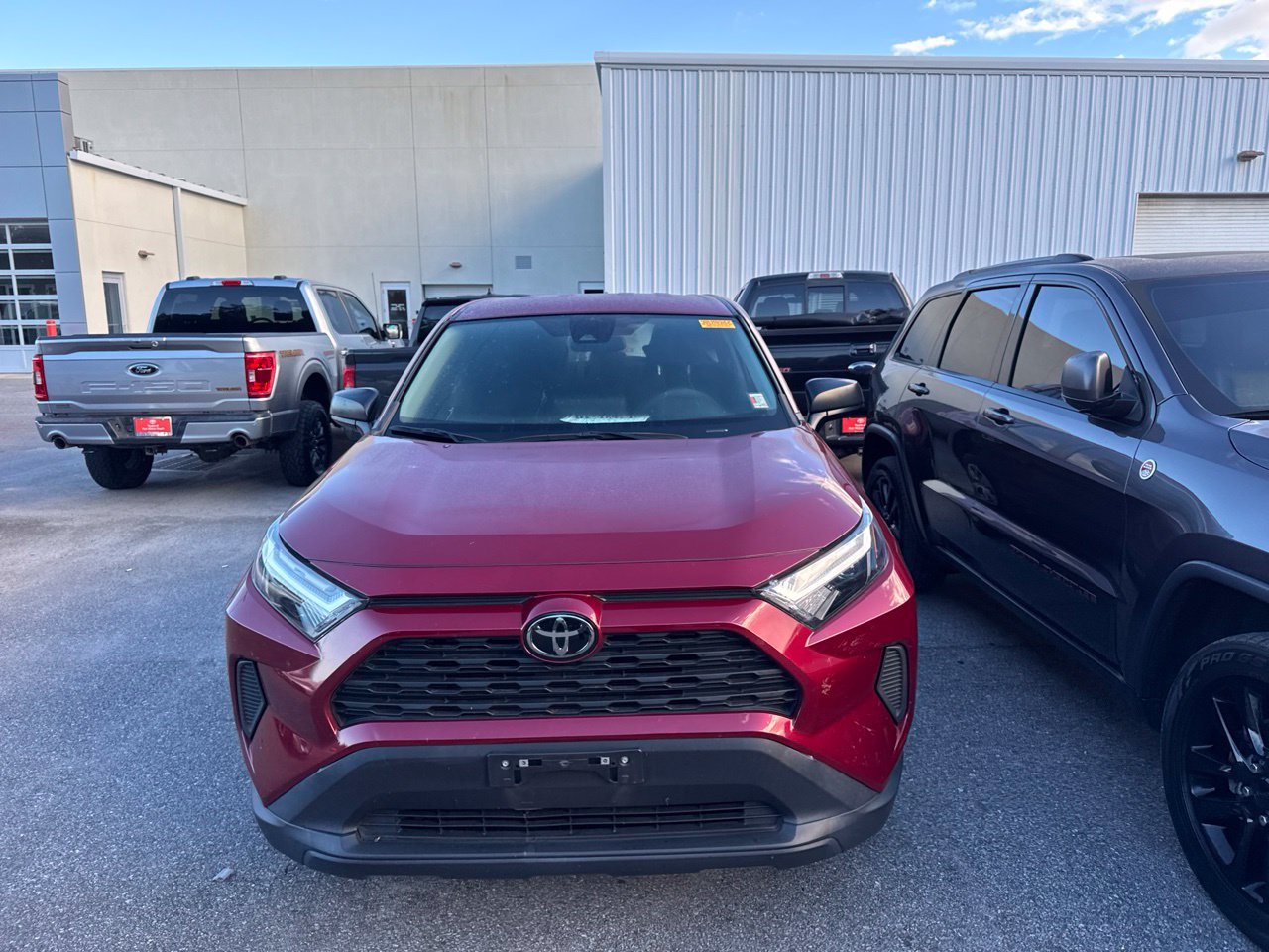 Used 2023 Toyota RAV4 LE FWD image 2