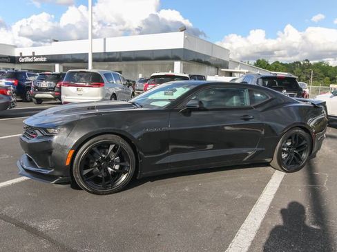 Used 2024 Chevrolet Camaro LT RWD image 2