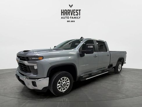Used 2025 Chevrolet Silverado 2500 LT w/ Convenience Package AWD/4WD image 1