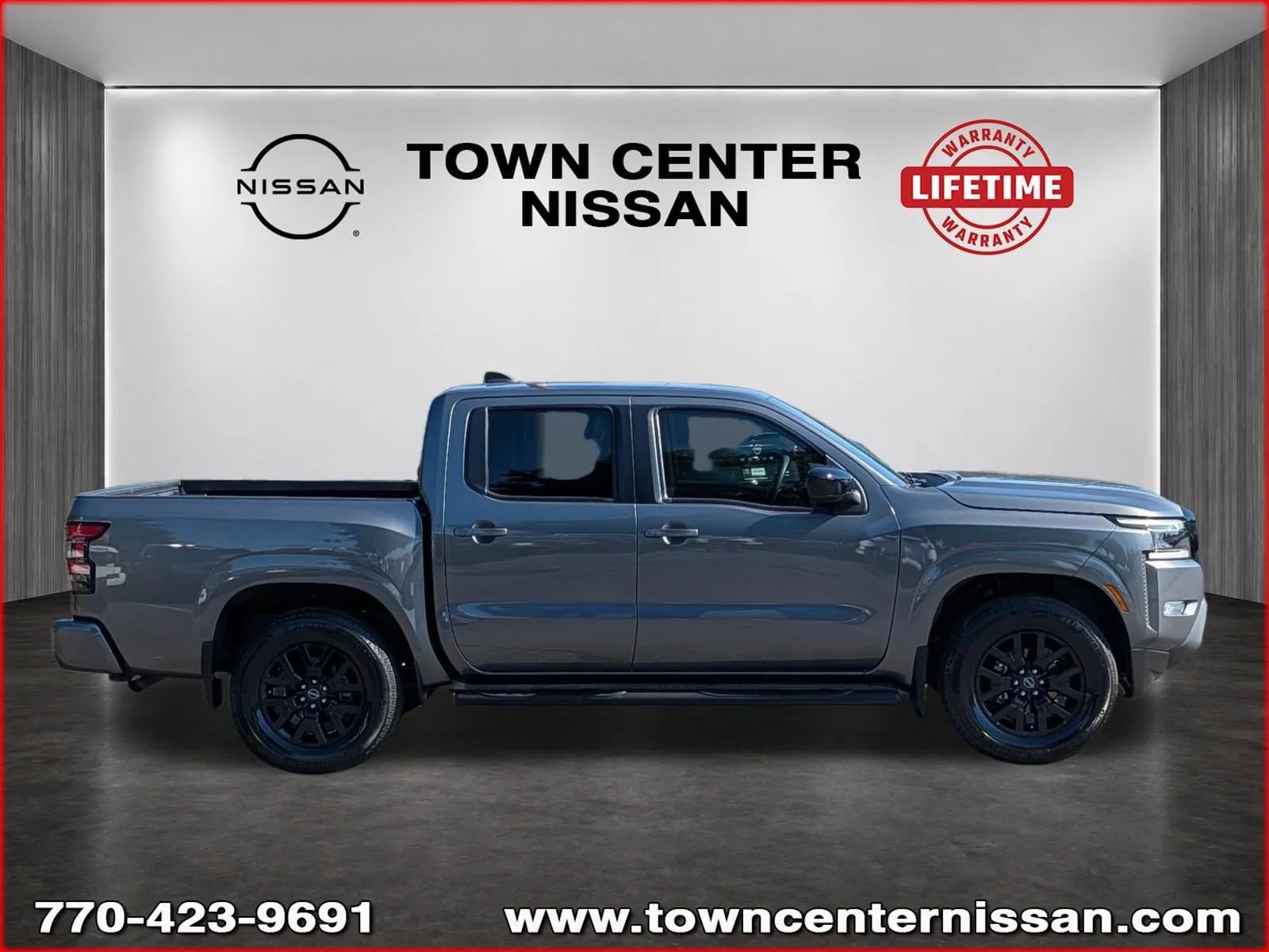 Used 2023 Nissan Frontier SV w/ Midnight Edition Package RWD image 8