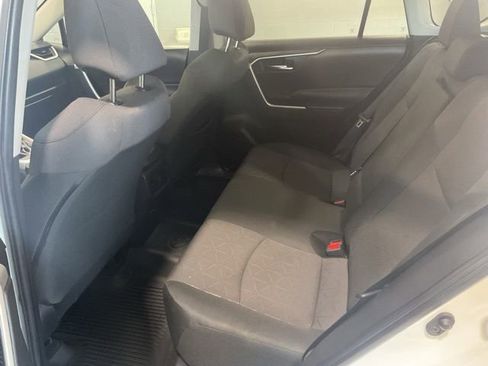 Used 2024 Toyota RAV4 XLE AWD/4WD image 18