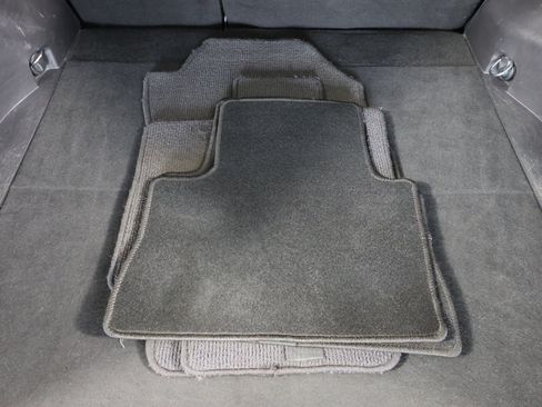 Used 2021 Toyota RAV4 LE FWD image 29