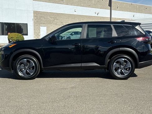 Used 2024 Nissan Rogue SV FWD image 9