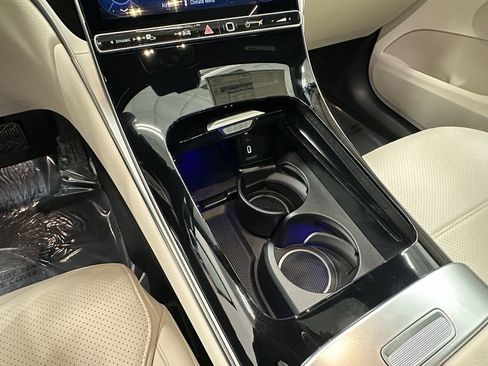 New 2026 Mercedes-Benz GLC 300 4MATIC image 32