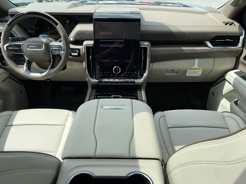 New 2026 GMC Yukon Denali AWD/4WD image 32