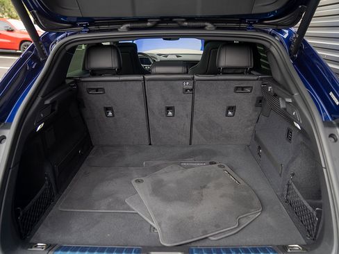 Certified 2025 Porsche Macan 4 Electric image 23