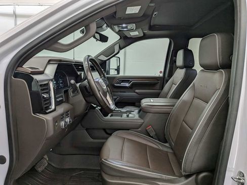 Used 2024 GMC Sierra 3500 Denali w/ Denali Reserve Package image 18