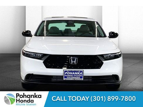 New 2025 Honda Accord SE image 3