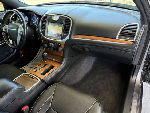 Used 2014 Chrysler 300 C w/ Beats Audio Group RWD image 15