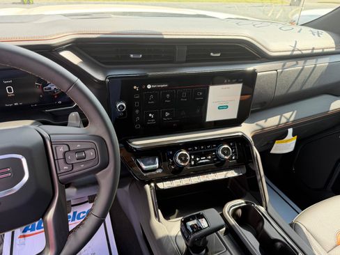 Used 2026 GMC Sierra 1500 AT4 w/ AT4 Premium Package AWD/4WD image 14
