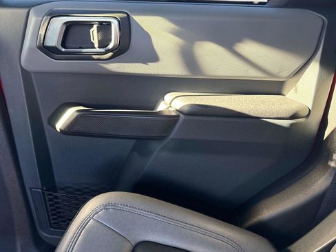 Used 2024 Ford Bronco Big Bend image 15