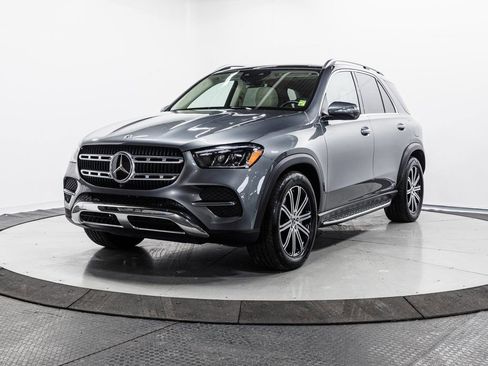 Used 2025 Mercedes-Benz GLE 450e 4MATIC w/ Driver Assistance Package image 3