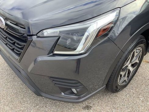 Used 2022 Subaru Forester Premium image 25