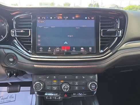 Used 2025 Dodge Durango R/T AWD/4WD image 36