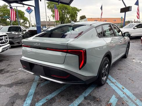 Used 2025 Kia K4 LX image 7