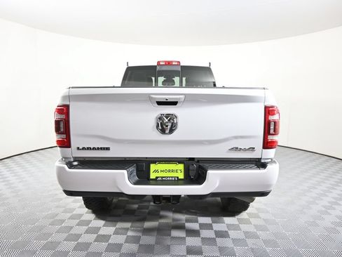 Used 2024 RAM 2500 Laramie AWD/4WD image 5