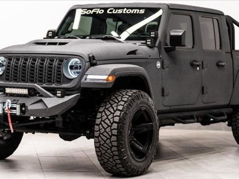 Used 2025 Jeep Gladiator Sport AWD/4WD image 40
